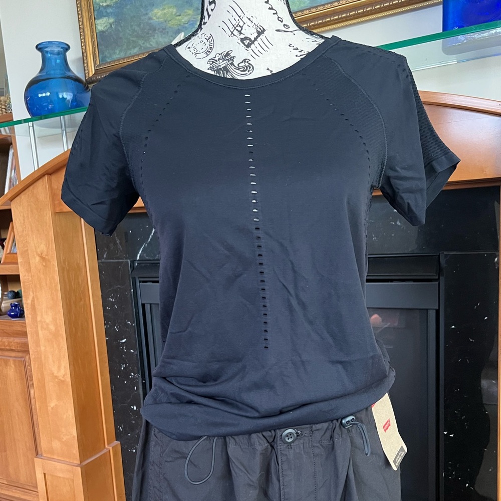 Athleta performance top